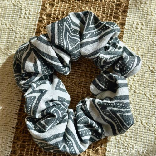 Chouchou en tissu – Image 2