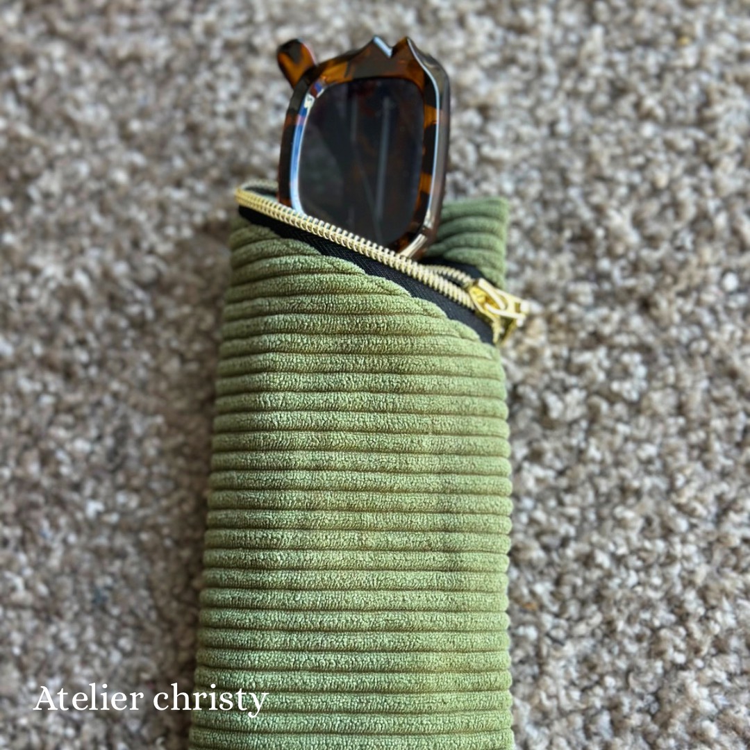 Etui à lunettes vert