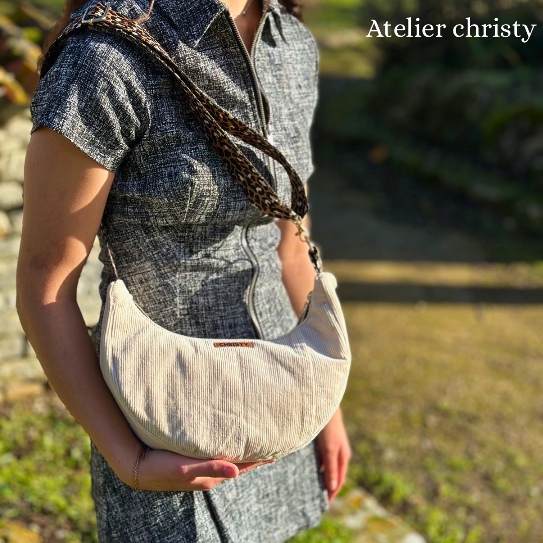 Sac demi-lune beige – Image 5