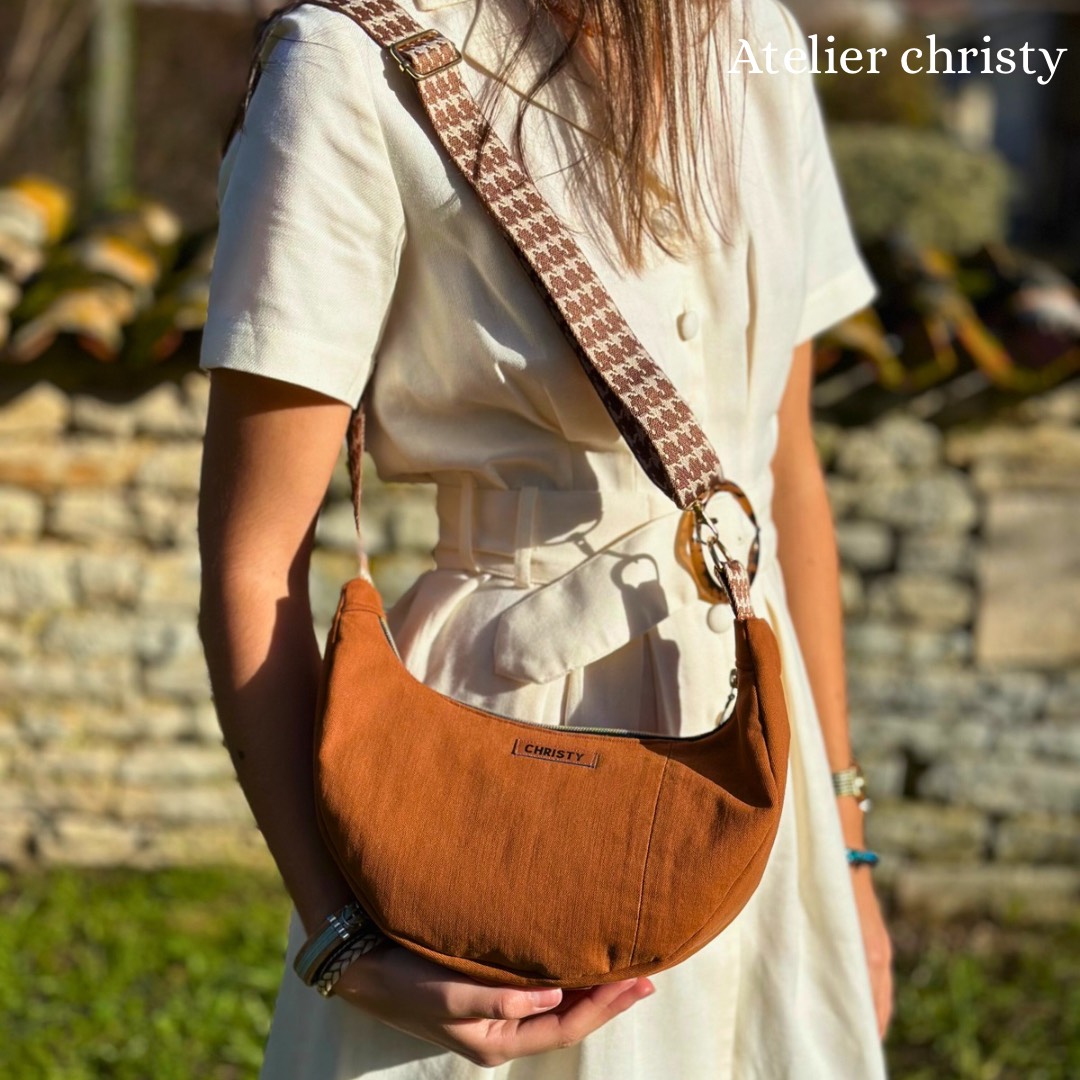 Sac demi-lune camel – Image 2