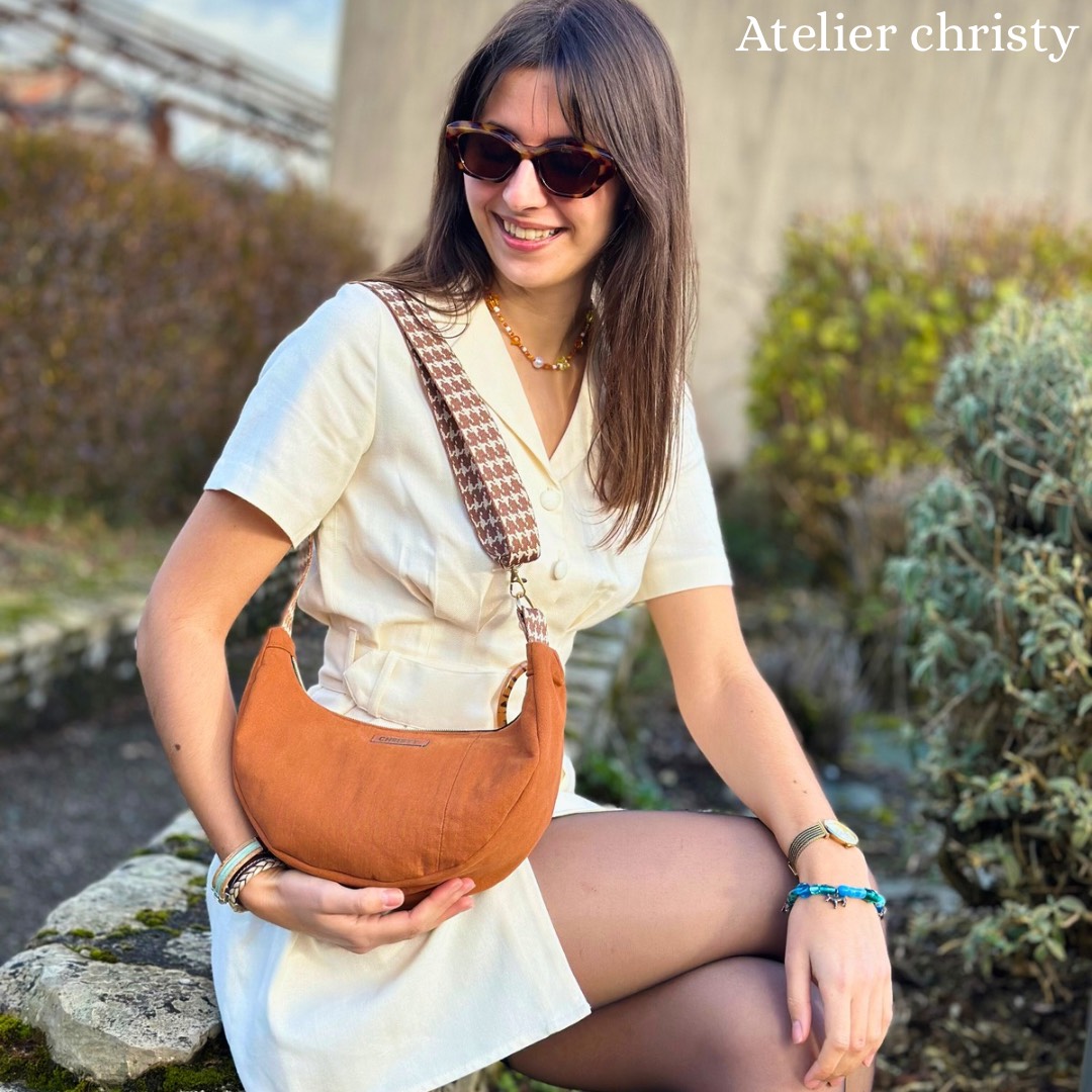 Sac demi-lune camel – Image 6