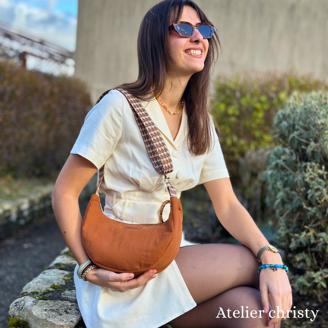 Sac demi-lune camel – Image 9