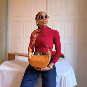 Sac Demi-Lune – orange en cuir